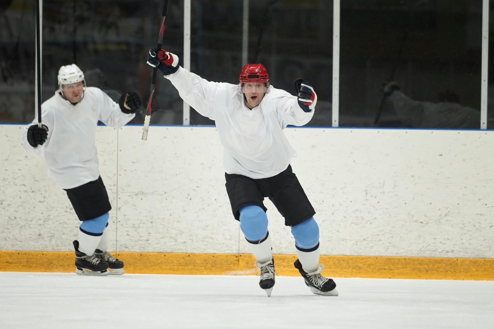 How Long is a Youth Hockey Game: A Complete Guide