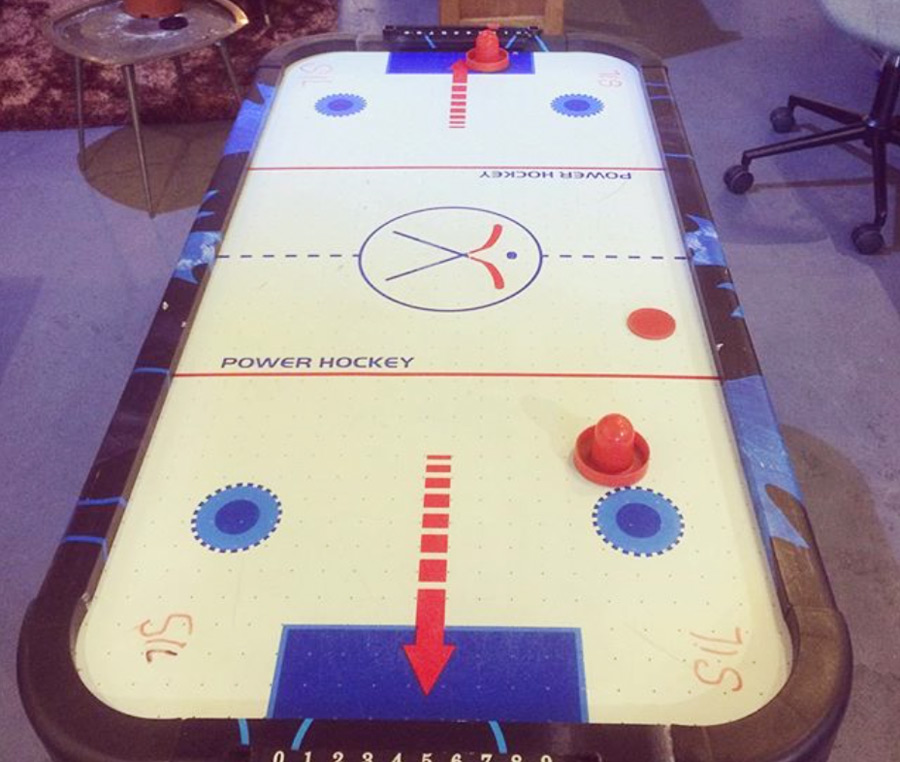How to Win in Air Hockey: Master Key Techniques and Strategies